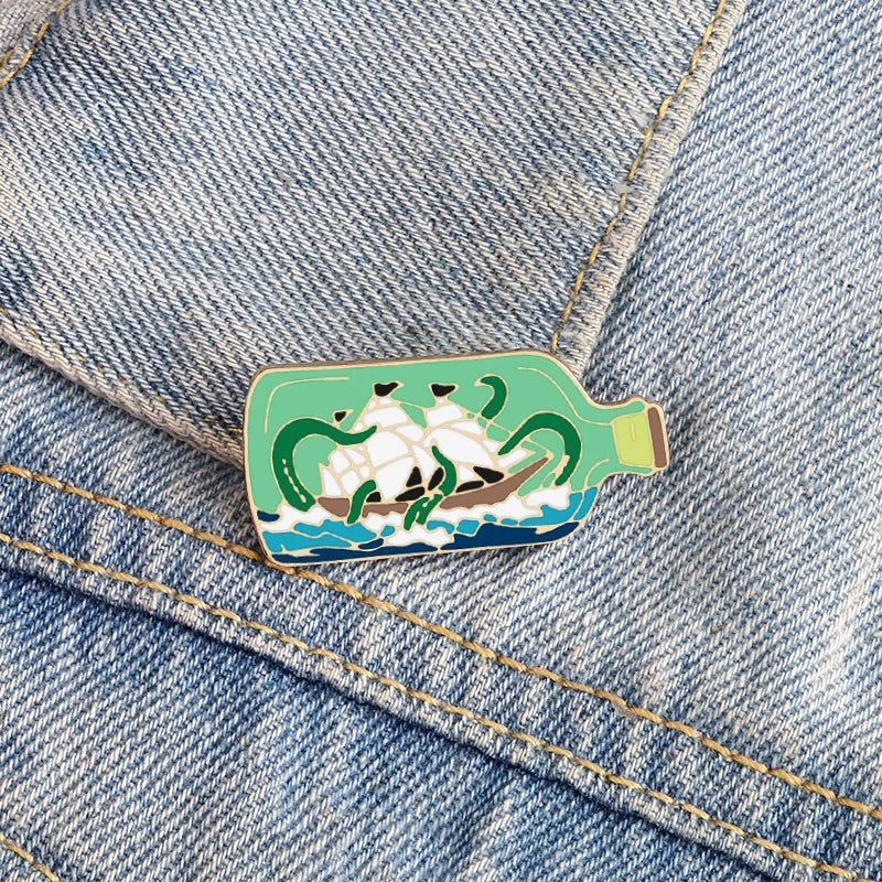 Drifting Bottle Brooches Art Metal Pins Enamel Brooch Boat Sea Wave Badges Lapel Pin Denim Bag Fashion Jewelry Gifts for Friends