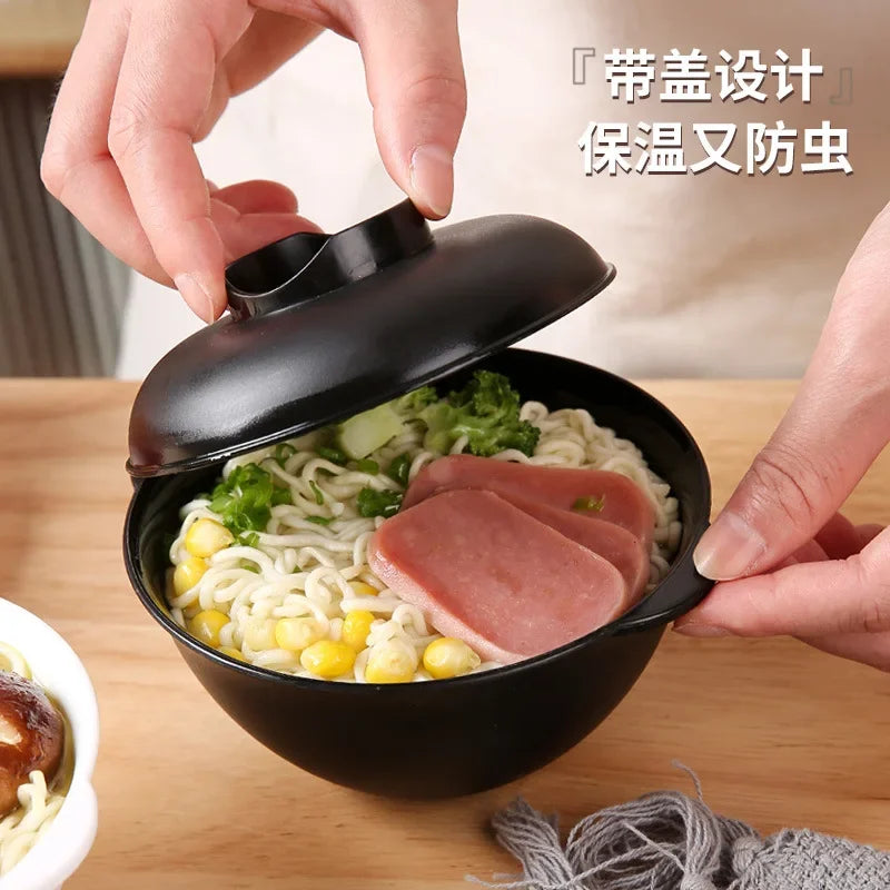 Noodle bowl with cover with two ears can be microwave heated lunch box thermal noodle bowl